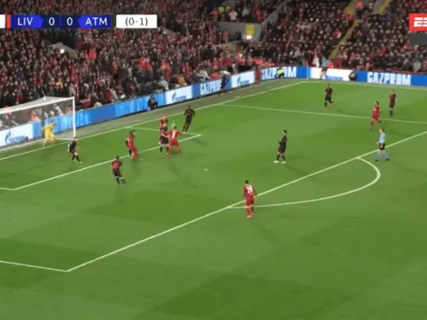 No lo marcaba nadie, Wijnaldum puso la cabeza y metió el 1-0 para Liverpool