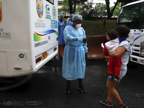 Sin palabras: para evitar los controles de seguridad en Cali se disfrazan de médicos