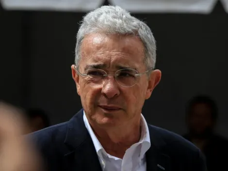 Álvaro Uribe propone que se le baje el precio al canal premium de Win