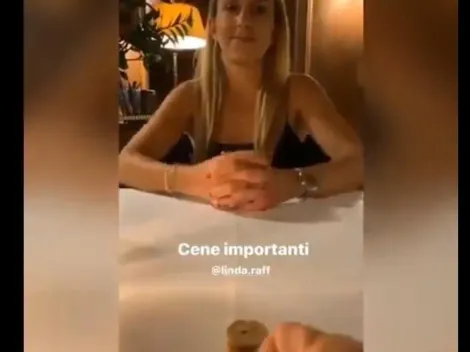 Video: Papu Gómez mostró lo que hacen con su pareja durante una "cena importante"