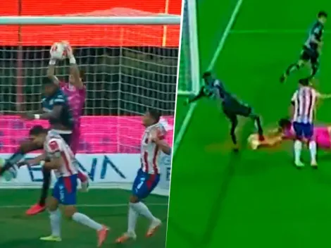 Querétaro le igualó a Chivas gracias a un insólito blooper de Toño Rodríguez