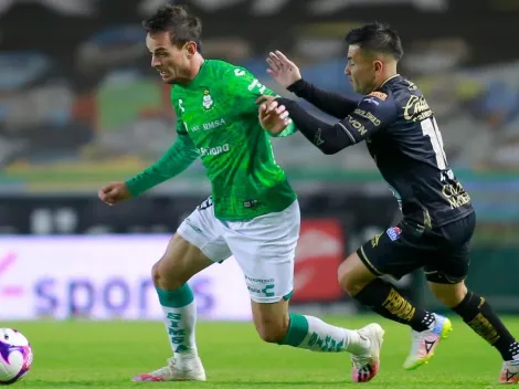 Polémica en Santos Laguna vs. León: el codazo que el VAR omitió en el gol de La Fiera