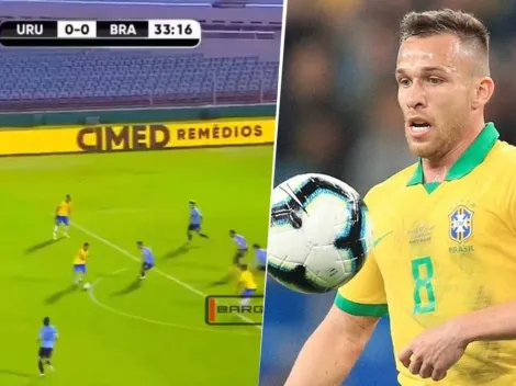 La suerte de Brasil: Arthur le pegó desde afuera pero el desvío hizo el gol