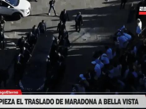 Video: Diego Maradona se fue de Casa Rosada con el aliento de todo el pueblo