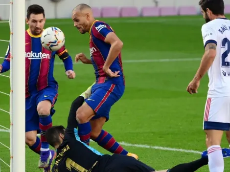 Messi casi la toca con la mano, pero terminó siendo gol de Braithwaite