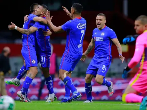 Piojo Alvarado adelantó a Cruz Azul con un gol de vestidor