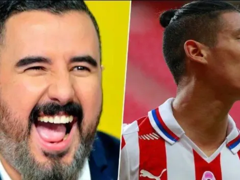 Álvaro Morales se burla de Chivas con memes y videos