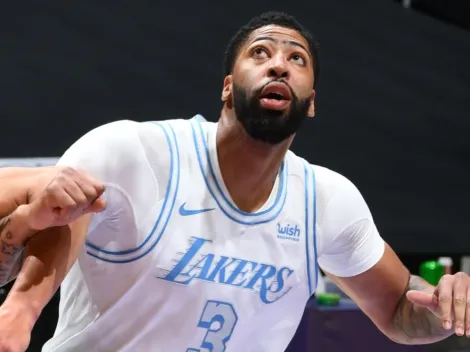 Lo rompieron todo: el codazo a la cara de Anthony Davis que lo dejó sangrando