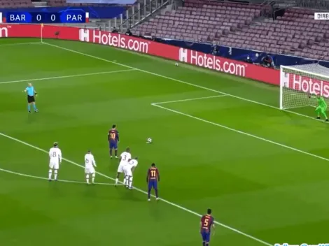 Video: el árbitro cobró un penal polémico y Messi le rompió el arco a PSG