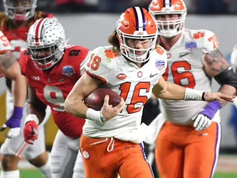Video: el touchdown de Trevor Lawrence corriendo 67 yardas