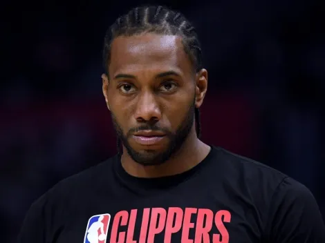Espectador de lujo: Kawhi Leonard está en el Staples Center junto a su familia