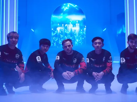 100 Thieves evita el backdoor y triunfa ante DFM en Worlds 2021