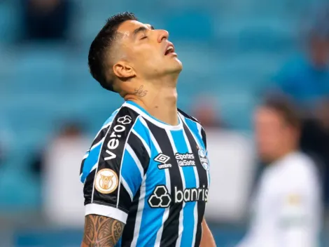Luis Suárez, en el medio de un escándalo dirigencial en Gremio