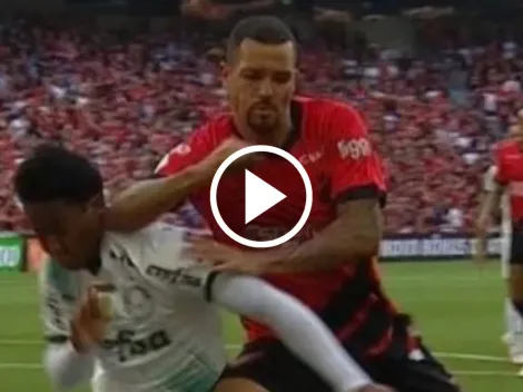 VIDEO | Endrick recibió un violento codazo ante Paranaense