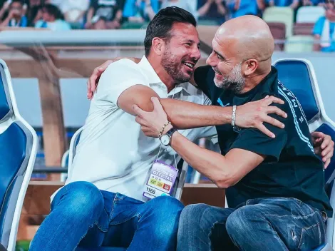 El tierno abrazo interminable de Claudio Pizarro y Pep Guardiola
