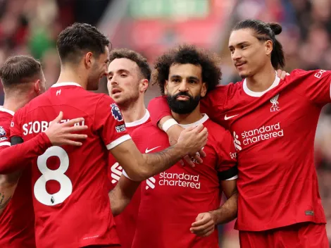 Liverpool vence a Everton en el Derby de Merseyside y alcanza la cima de la Premier