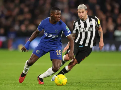 (VIDEO) Moisés Caicedo casi marca un golazo con el Chelsea