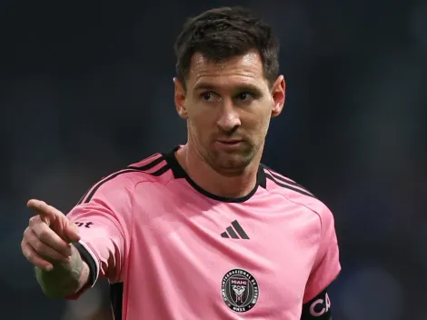 Solo con ayuda, Cristiano lo alcanza: Messi y un récord goleador