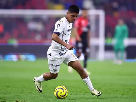 Hinchas de Pumas defienden a Piero Quispe y critican a los periodistas