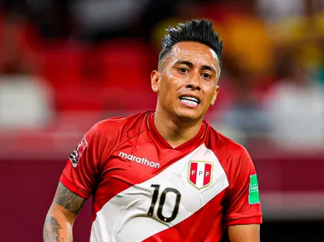 Mientras Fossati lo espera: Cueva le hizo perder millones al Santos