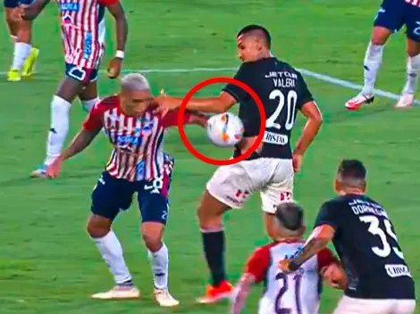 Hinchas de Universitario explotaron y exigieron este peculiar pedido