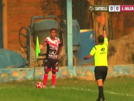 Copa Perú: Futbolista se puso a miccionar a un lado y terminó expulsado