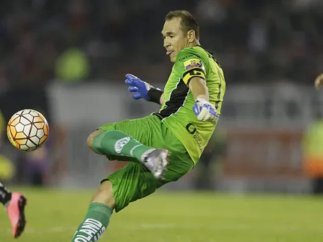 VIDEO | Librado Azcona deja el arco y ahora juega como delantero