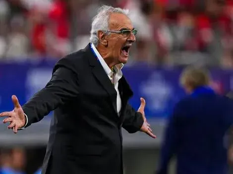 Jorge Fossati dirigiendo a la Selección Peruana. (Foto: Twitter).