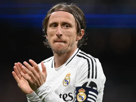 Mega ovación a Modric en su despedida del Bernabéu