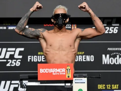 Oliveira derrotó a Chandler y es el nuevo Campeón del Mundo de la UFC