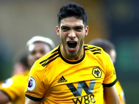 Raúl Jiménez volvió a jugar con Wolverhampton y casi anota un golazo