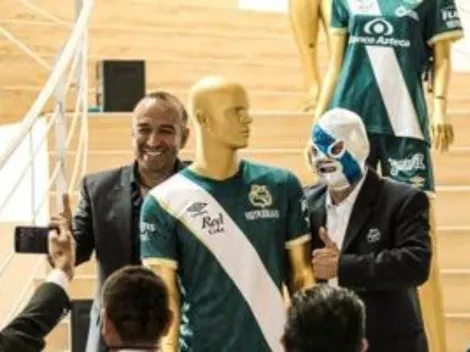 Puebla se lució con un jersey que hace homenaje ¡a los chiles en nogada!