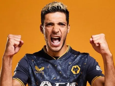 Raúl Jiménez y Wolverhampton presentaron nuevo jersey de visita