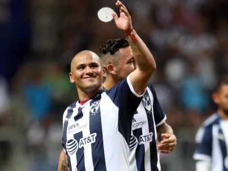 Humberto Suazo no podrá jugar con Monterrey