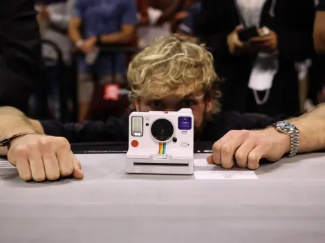 La mejor foto que tomó Logan Paul con su Polaroid en la pelea de Jake Paul y Tyron Woodley