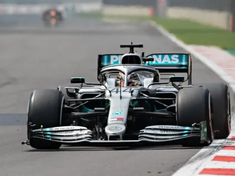 VIDEO: Lewis Hamilton atropella a uno de sus mecánicos