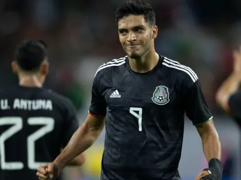 Raúl Jiménez ya está en México y los fanáticos esperan por su regreso al gol