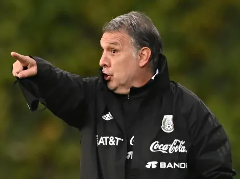 Gerardo Martino reconoce que pujó por Julián Araujo pero no le asegura su lugar en el Tri