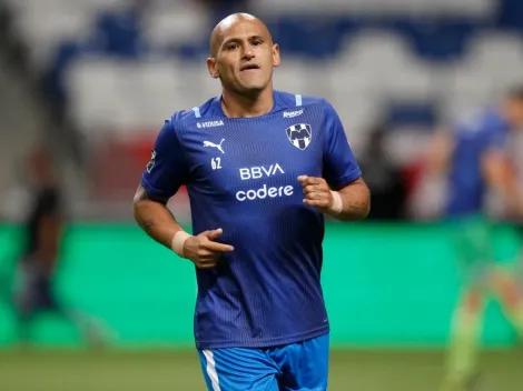 ¿Merece eso? Chupete Suazo, sin trato preferencial en Raya2