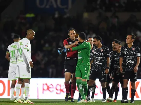 Este fue el insulto del portero del Necaxa al árbitro Luis Enrique Santander