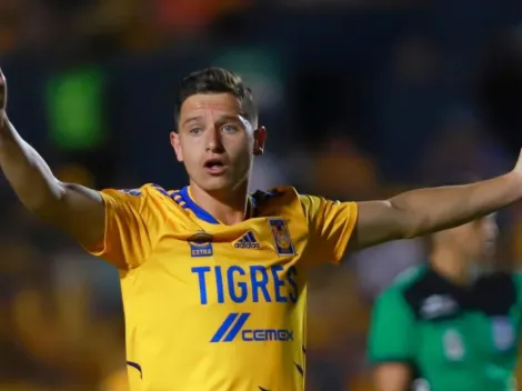 Leyenda del América estalla contra estrella de Tigres y le cambia el nombre