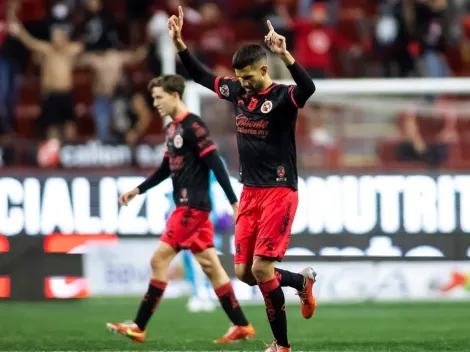 ¡Es un especialista! Tremendo golazo de Lisandro López para darle a Xolos su primera victoria