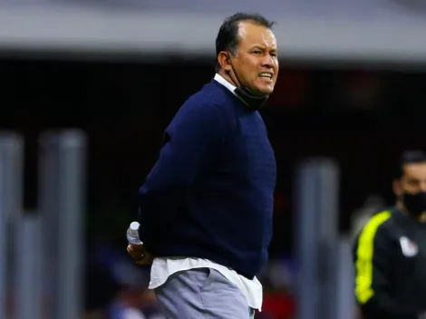 ¿Qué sucede en Cruz Azul entre el entrenador y el nuevo director deportivo?