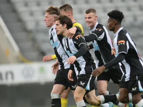 Santi Muñoz debuta con gol en Newcastle y sueña con la Premier