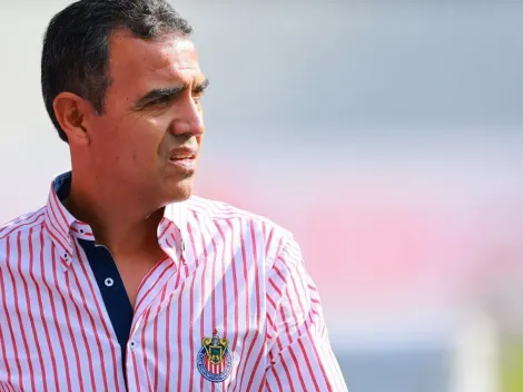 ¿Debe seguir Ricardo Cadena? La afición de Chivas expresó su deseo