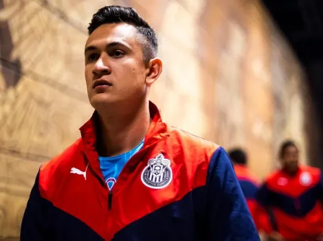 ¡De Chivas a un exótico destino! Raúl Gudiño, cerca de definir su futuro