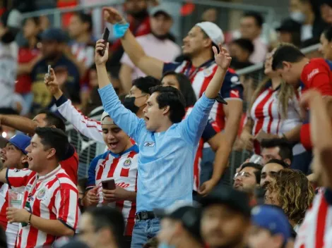 Fans de Chivas se molestaron con un jugador que no firmó autógrafos