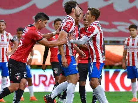 ¡Hay tiro! Chivas tira dardo de burla a Fox Sports y recibe un revés contundente