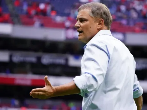 Carlos Hermosillo sentencia a Diego Aguirre y señala a culpables de la crisis de Cruz Azul