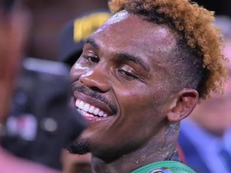 Jermell Charlo presumió un súper carro junto a todos sus cinturones